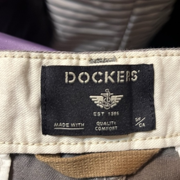 NWOT Dockers Men's Perfect Classic Fit Shorts size 36 - Picture 4 of 6